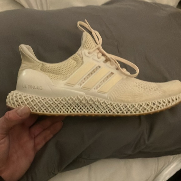 Like new ultraboost 4d. Selling for around $300 on most sites. - Picture 3 of 7